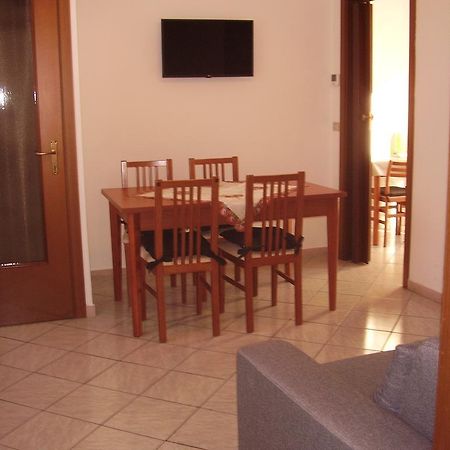 Jean Home Галарате Екстериор снимка