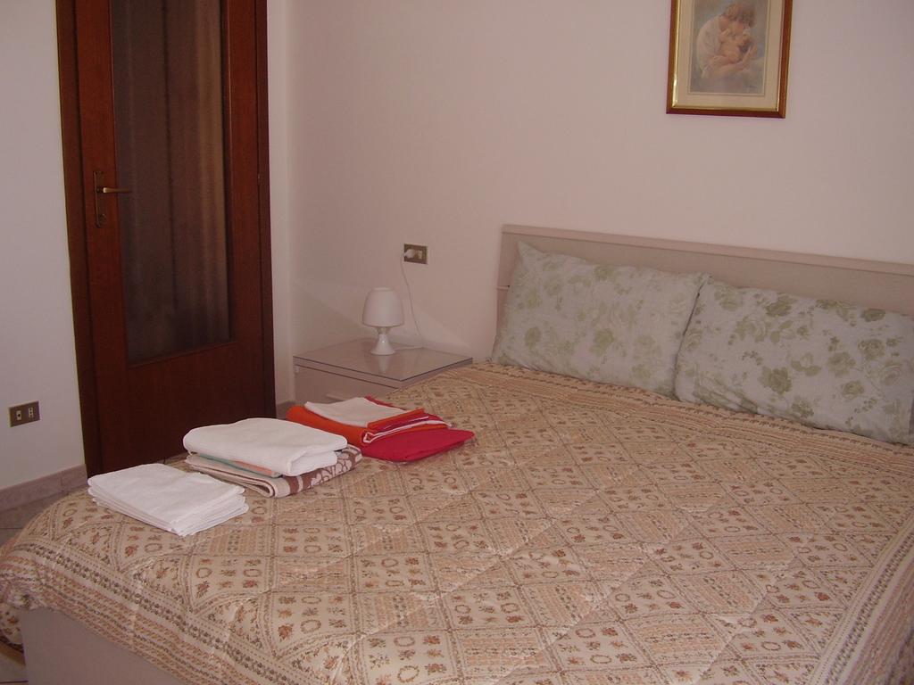 Jean Home Галарате Екстериор снимка