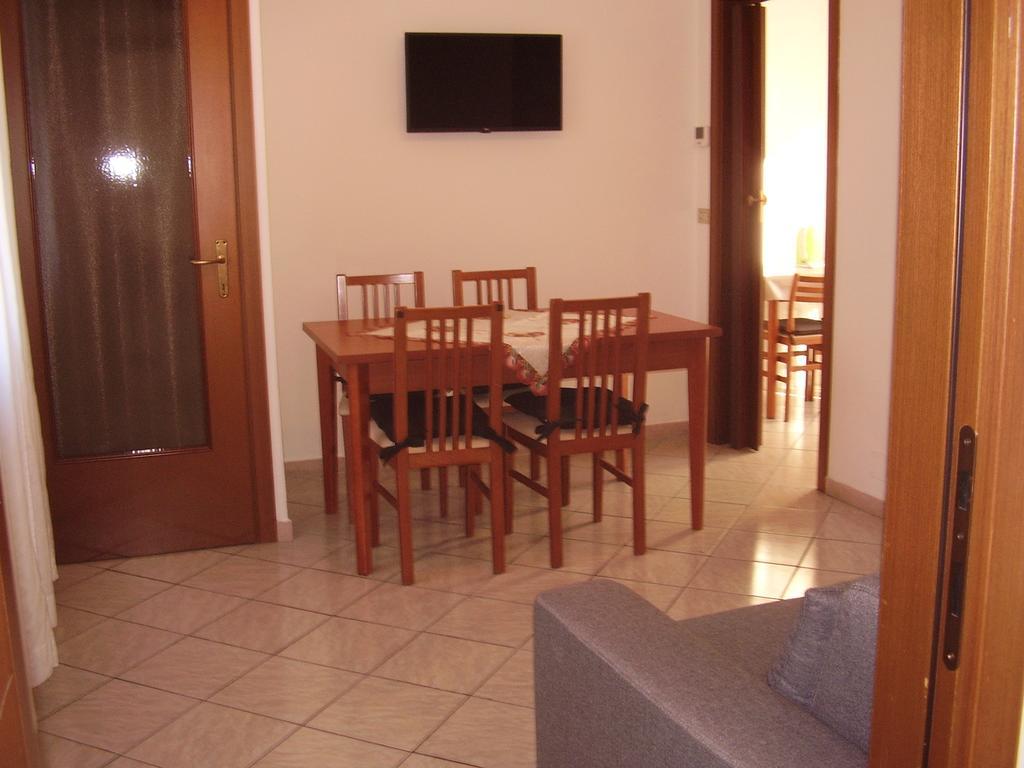 Jean Home Галарате Екстериор снимка